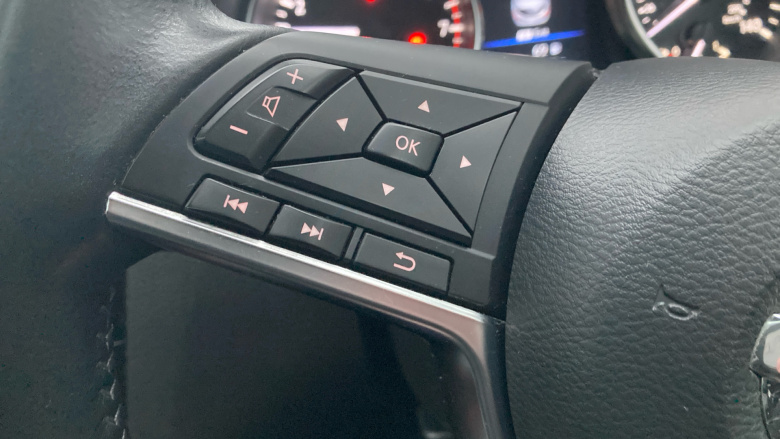 Nissan Qashqai 1.3 DiG-T 160 Tekna 5dr Petrol Hatchback